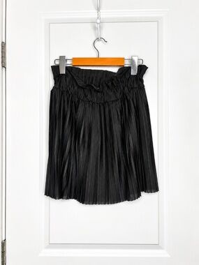 Zara Black Pleated Waist Mini Skirt
